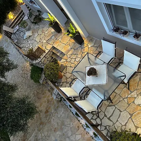 Angels Court 1 Villa *