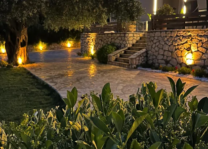 Angels Court 1 Βίλα Δουκάδες