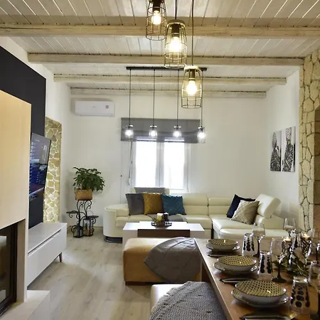 Angels Court 1 Villa Doukades