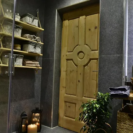 Vila Angels Court 1 *