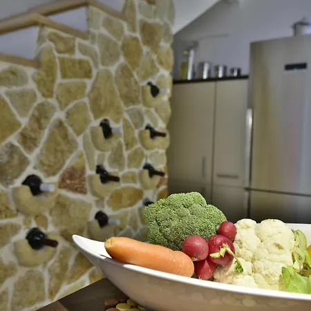 Villa Angels Court 1 *